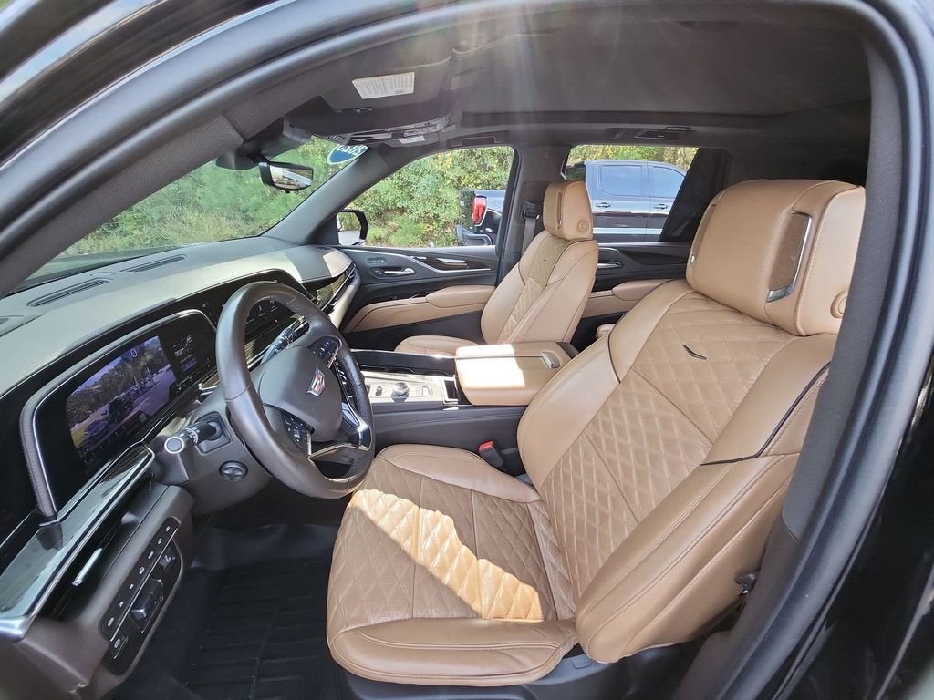 2023 Cadillac Escalade Sport