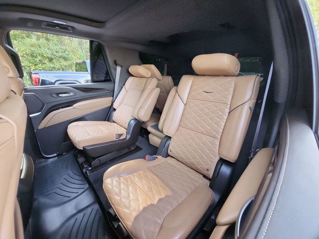 2023 Cadillac Escalade Sport