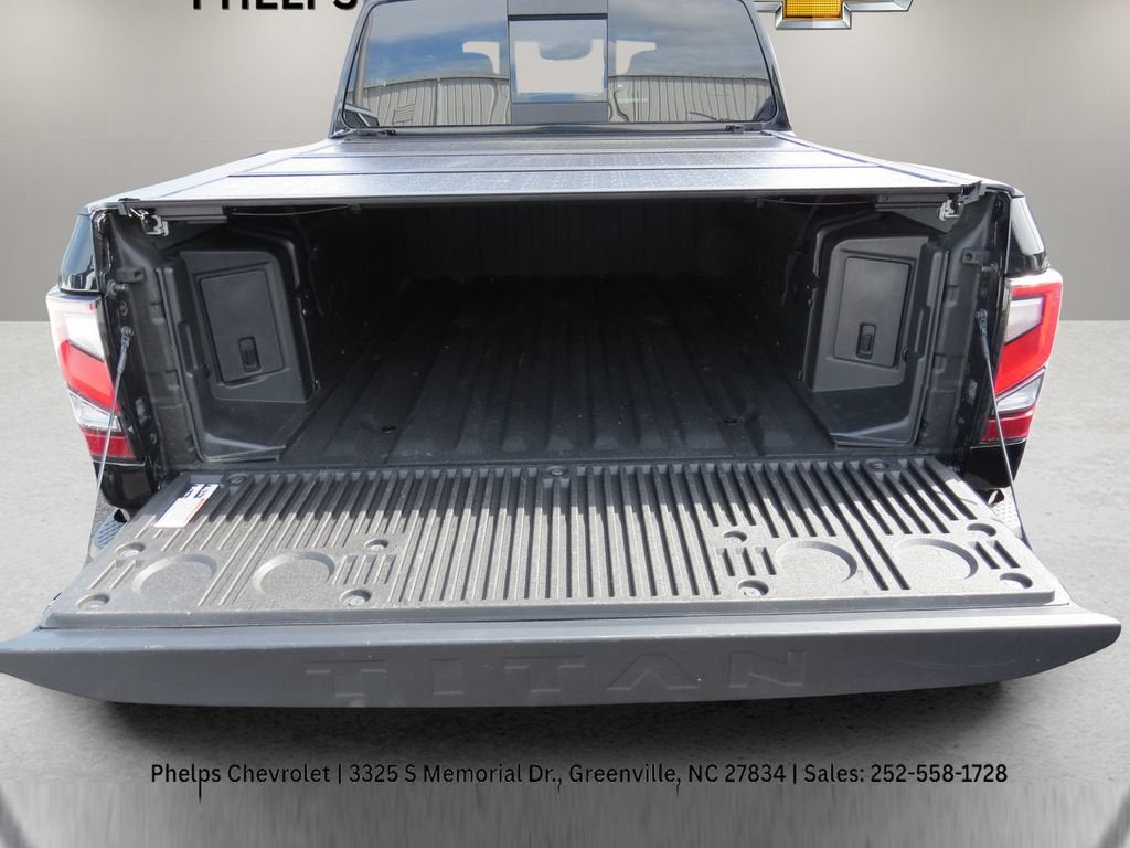 2024 Nissan TITAN Crew Cab Platinum Reserve 4x4