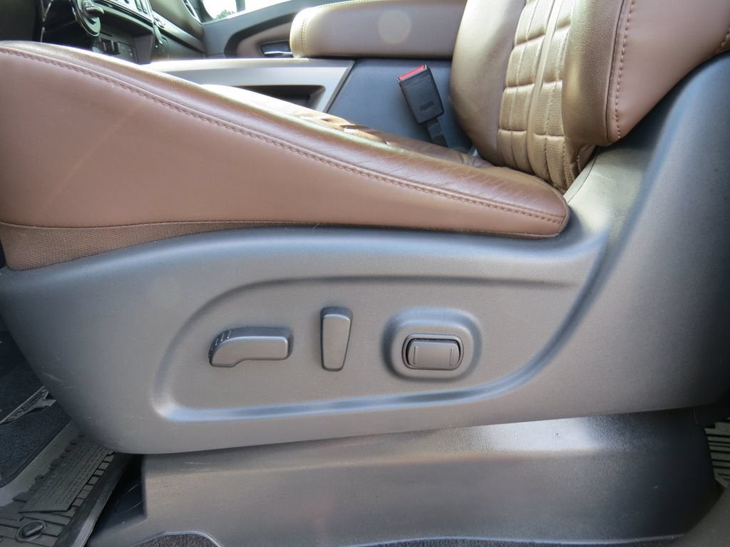 2024 Nissan TITAN Crew Cab Platinum Reserve 4x4