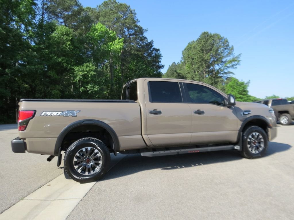 2024 Nissan TITAN XD Crew Cab PRO-4X 4x4