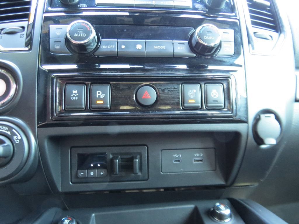 2024 Nissan TITAN XD Crew Cab PRO-4X 4x4