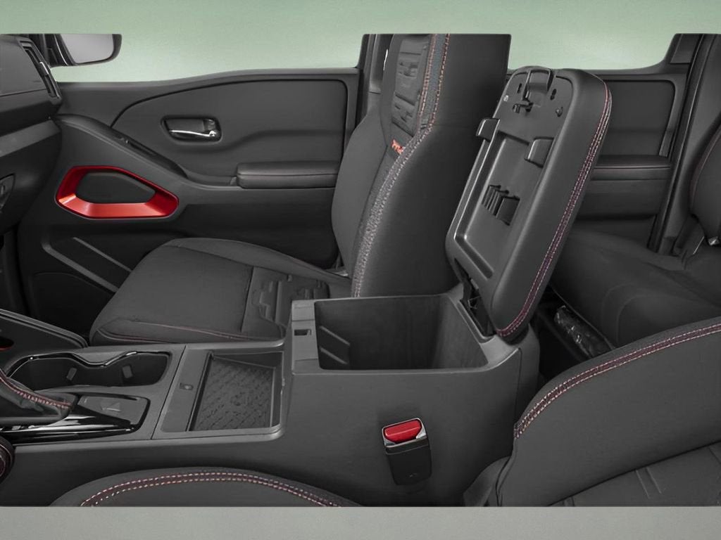 2025 Nissan Frontier Crew Cab PRO-4X 4x4