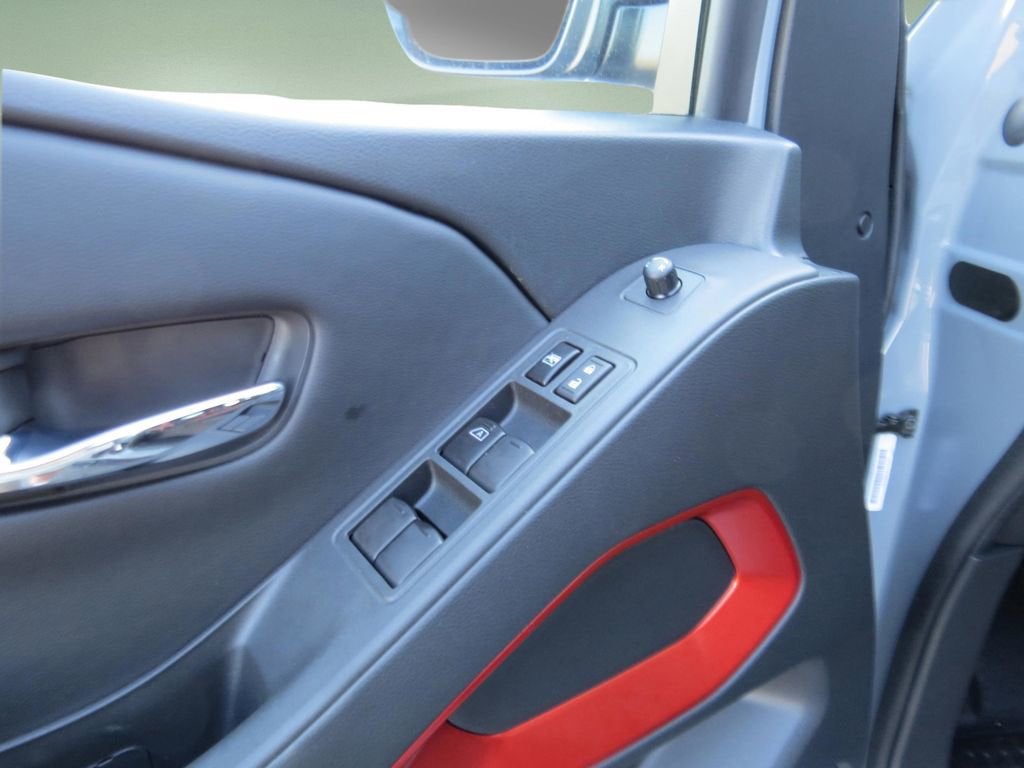 2025 Nissan Frontier Crew Cab PRO-4X 4x4