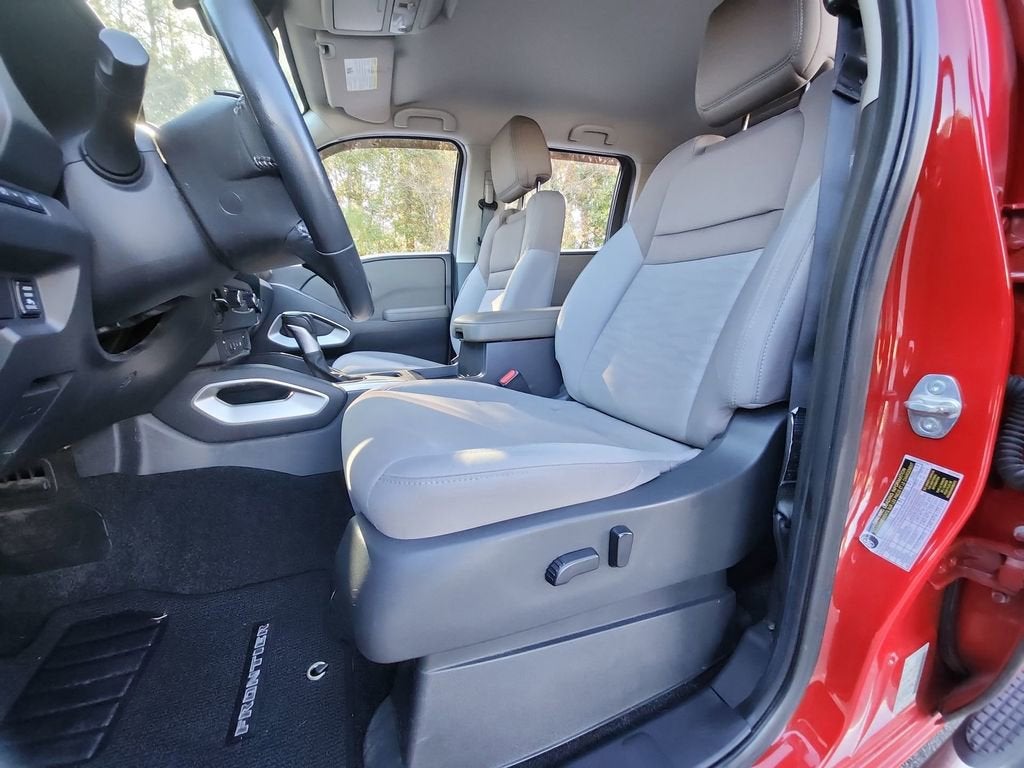 2022 Nissan Frontier Crew Cab SV 4x4