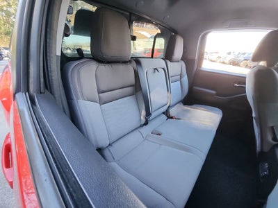 2022 Nissan Frontier Crew Cab SV 4x4