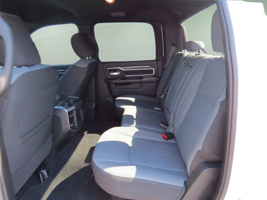 2024 RAM 3500 Big Horn Crew Cab 4x4 8' Box