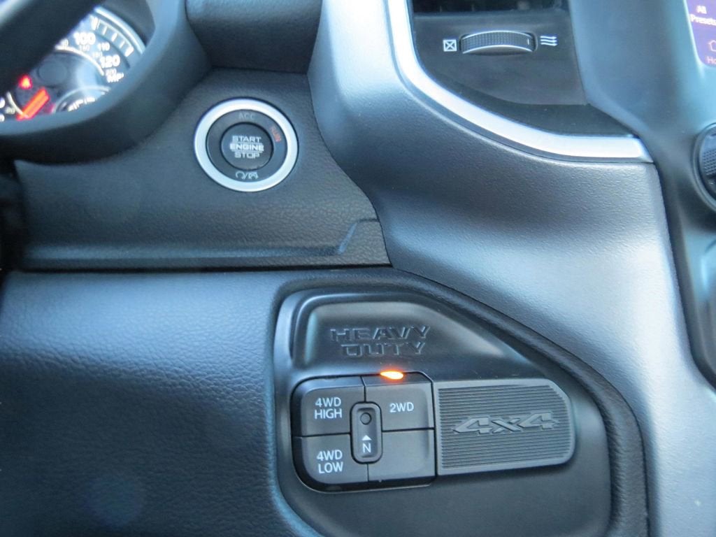 2024 RAM 3500 Big Horn Crew Cab 4x4 8' Box