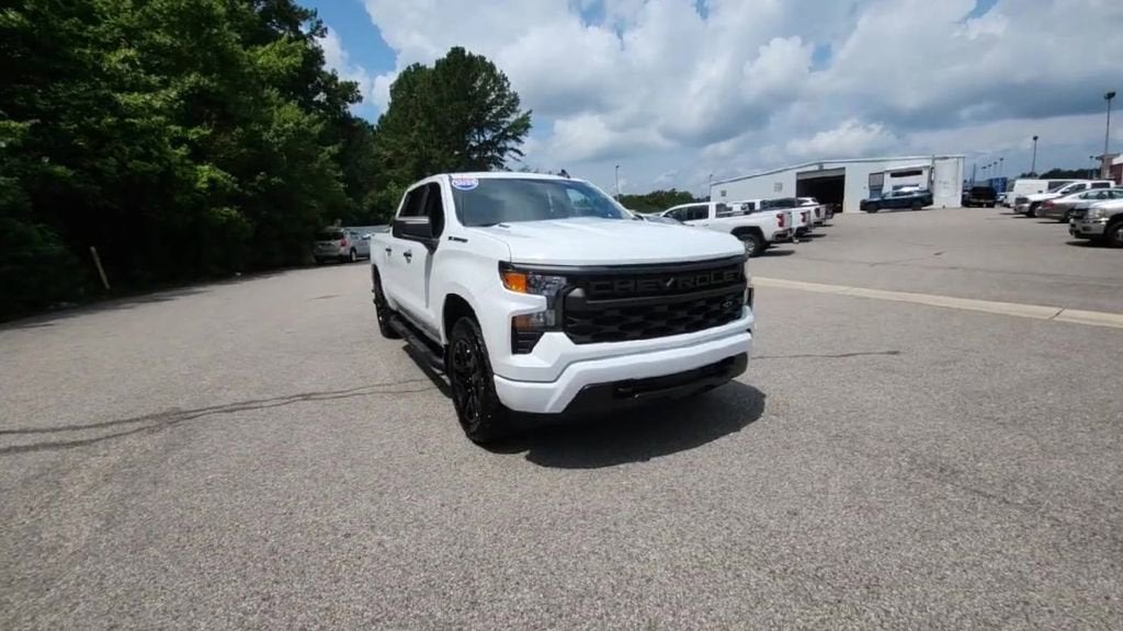 2025 Chevrolet Silverado 1500 Custom
