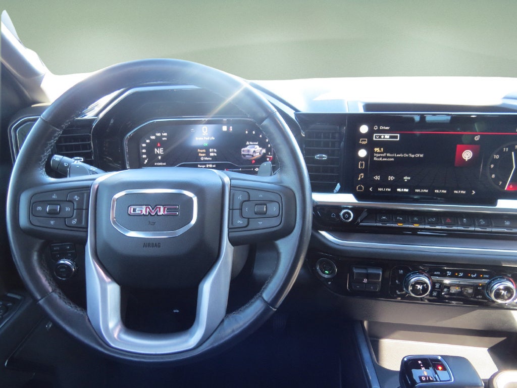 2022 GMC Sierra 1500 SLT - Photo 17