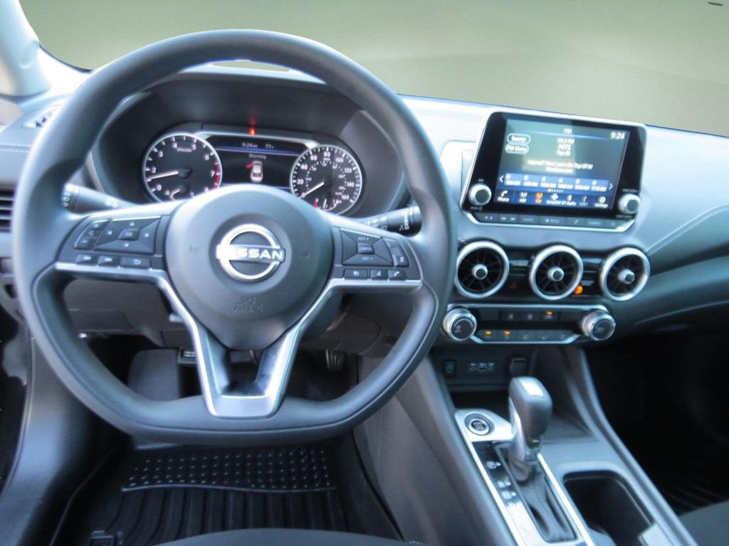 2024 Nissan Sentra SV Xtronic CVT