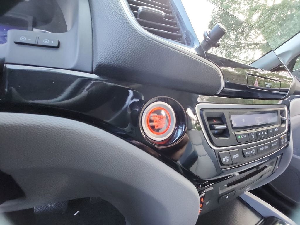 2021 Honda Pilot 2WD Touring 8 Passenger