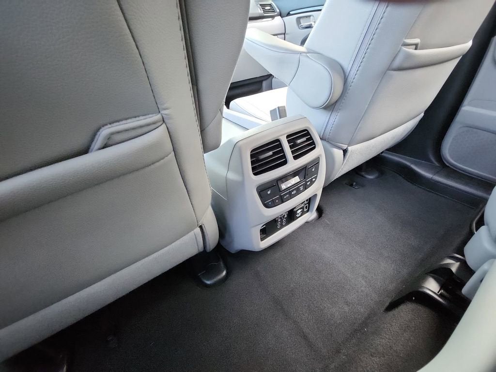 2021 Honda Pilot 2WD Touring 8 Passenger