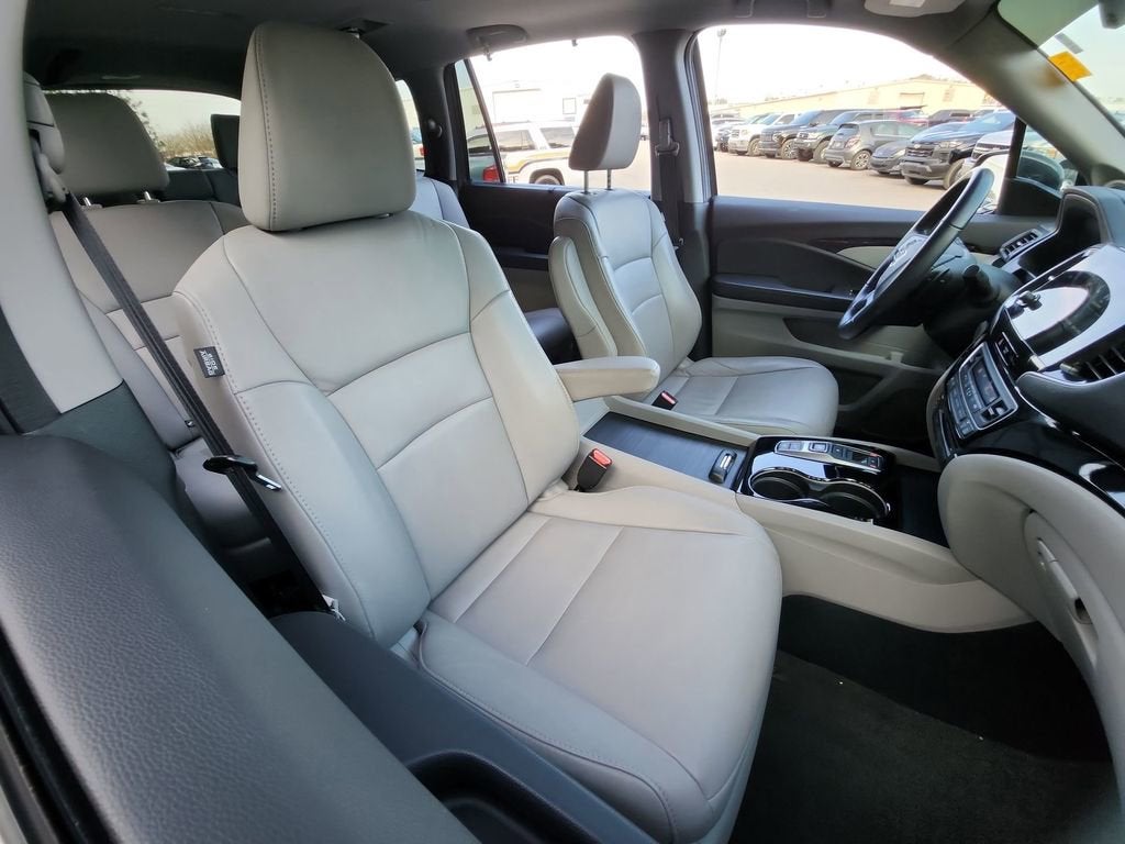 2021 Honda Pilot 2WD Touring 8 Passenger