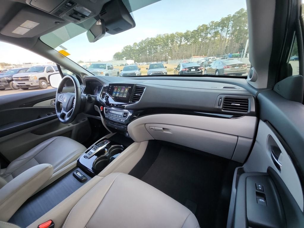 2021 Honda Pilot 2WD Touring 8 Passenger