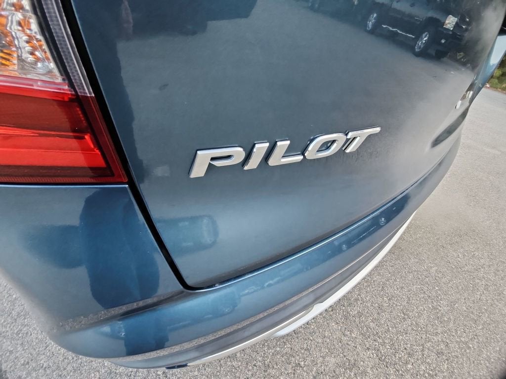 2021 Honda Pilot 2WD Touring 8 Passenger