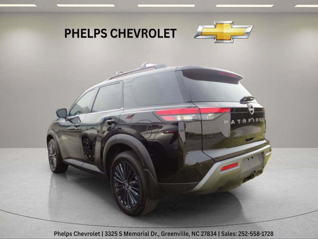 2026 Nissan Pathfinder SL