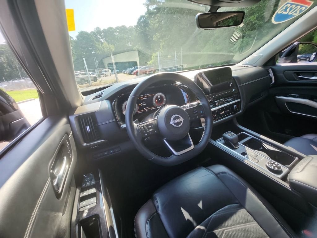 2023 Nissan Pathfinder Platinum 4WD