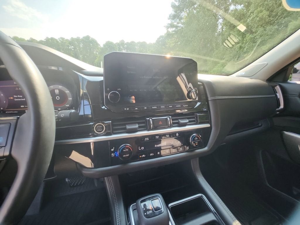 2023 Nissan Pathfinder Platinum 4WD