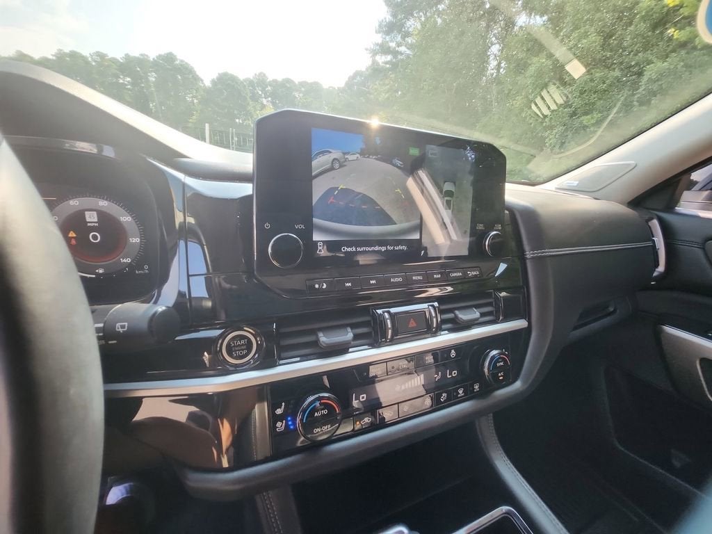 2023 Nissan Pathfinder Platinum 4WD