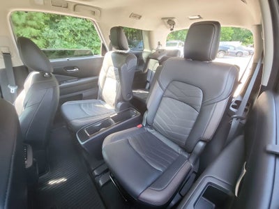 2023 Nissan Pathfinder Platinum 4WD