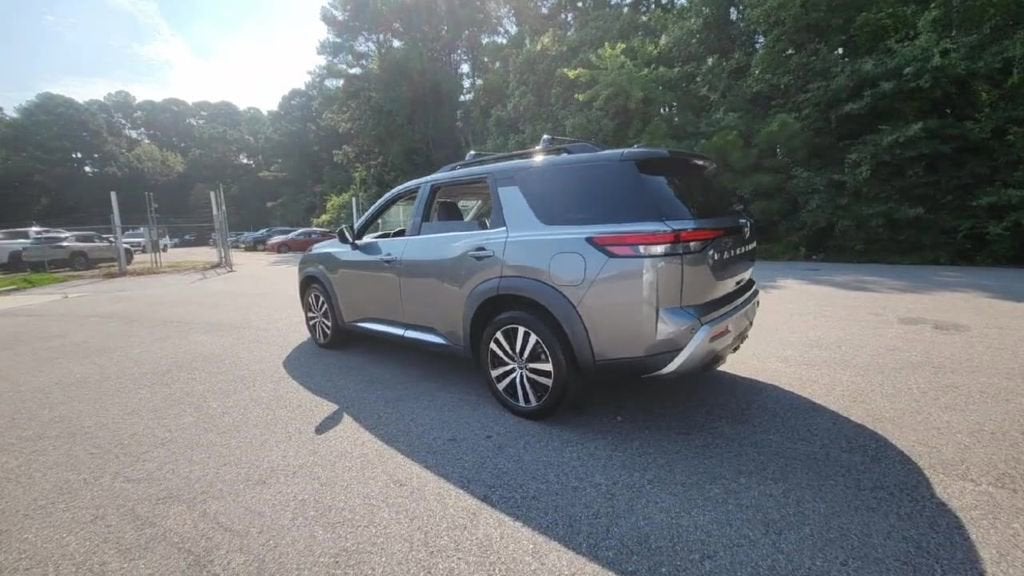 2023 Nissan Pathfinder Platinum 4WD