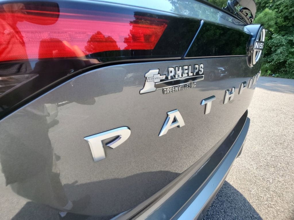 2023 Nissan Pathfinder Platinum 4WD