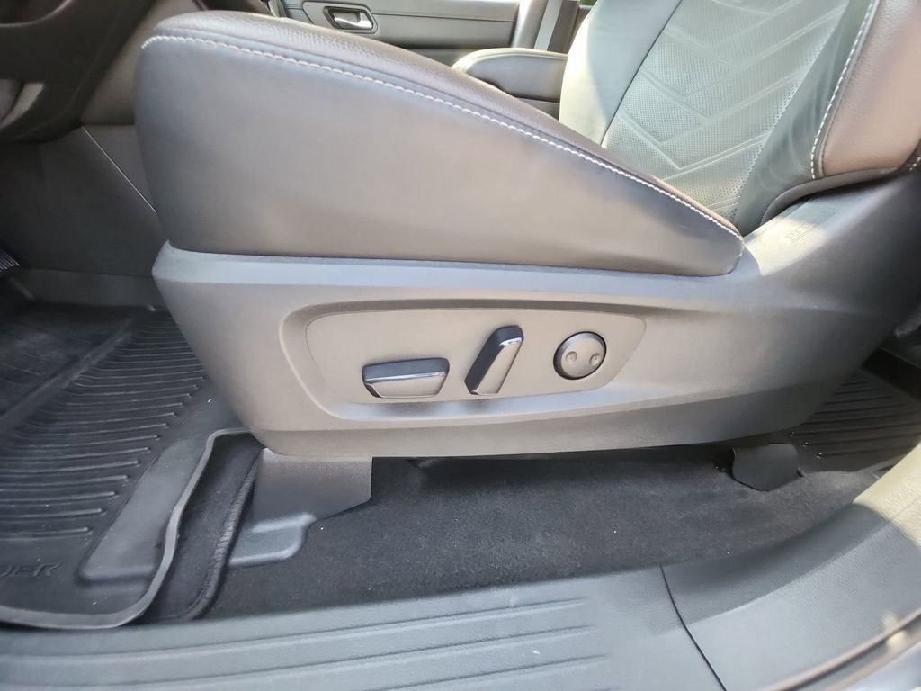 2023 Nissan Pathfinder Platinum 4WD