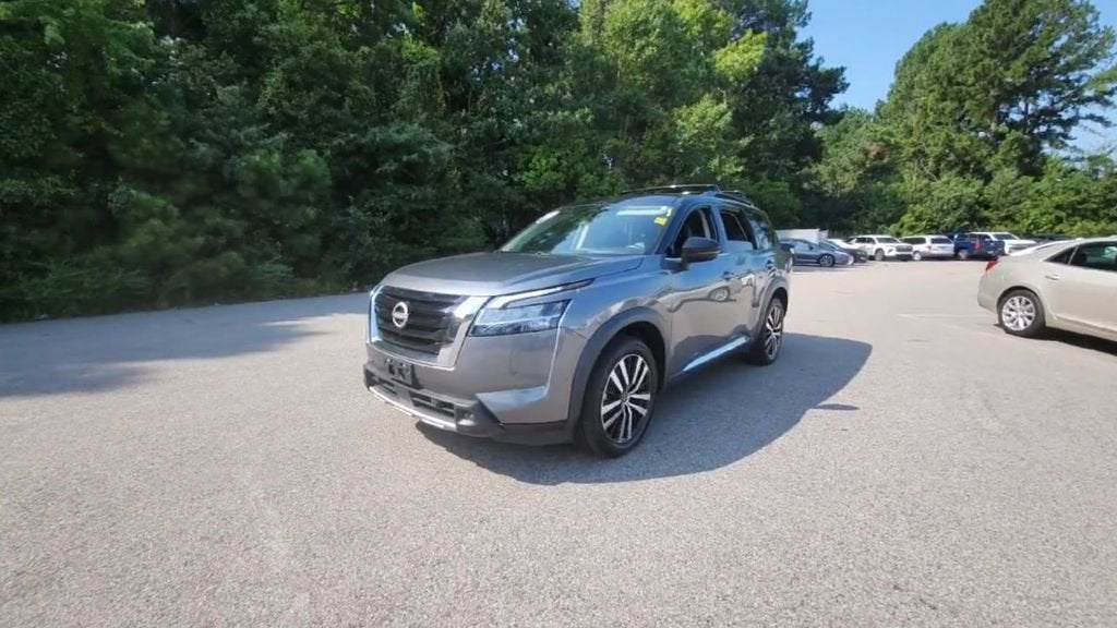 2023 Nissan Pathfinder Platinum 4WD