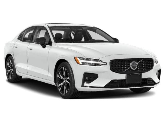 2023 Volvo S60 Plus Dark Theme