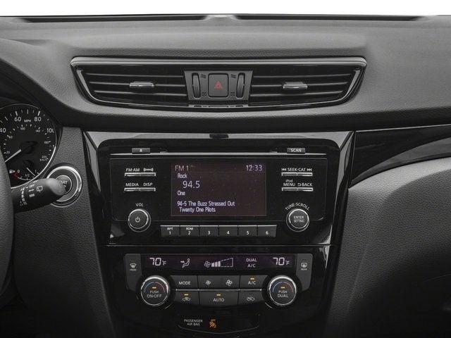 2017 Nissan Rogue Sport SV