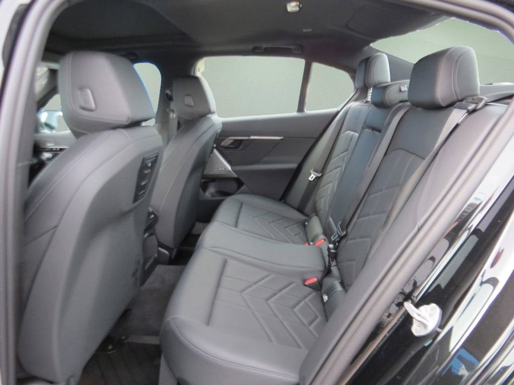 2025 BMW 530i xDrive