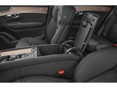 2025 Volvo XC90 B6 Plus 7-Seater